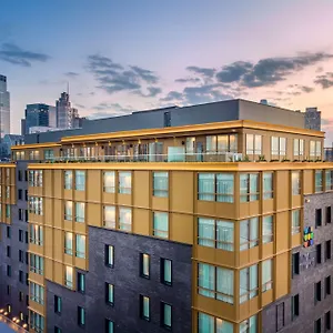 Hyatt Place East فندق