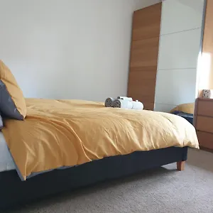 Luxury 1-bed With Stunning Views Perfect For Short In London