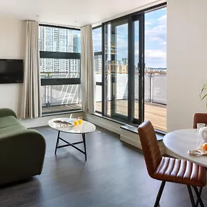 Marlin Canary Wharf Londyn